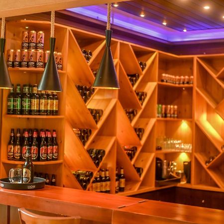 Agbo Hotel Polonnâruvâ Extérieur photo