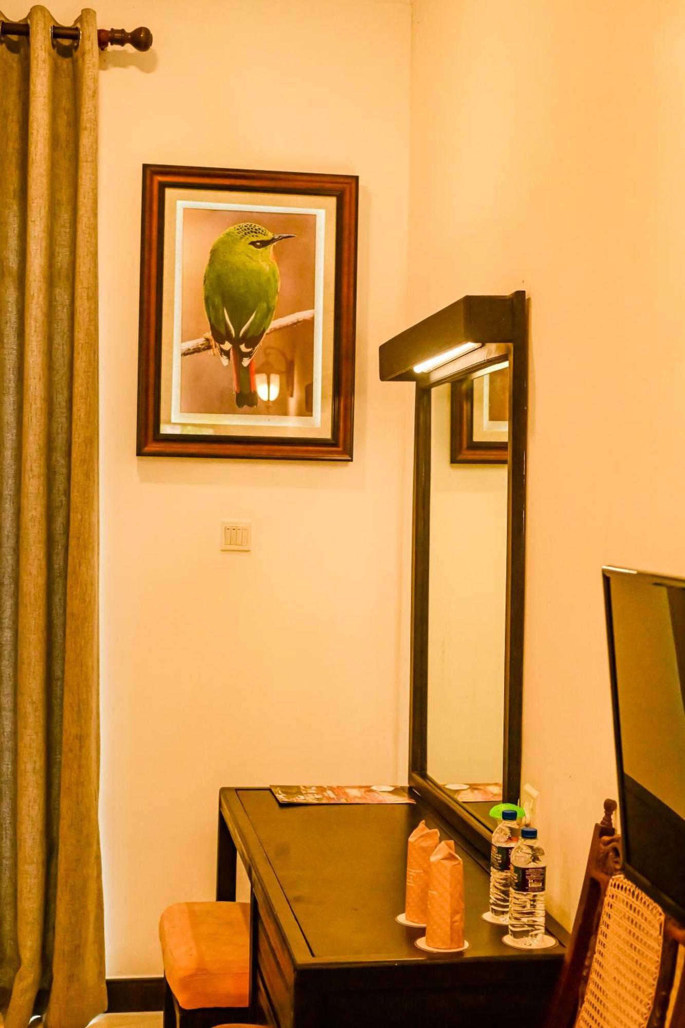 Agbo Hotel Polonnâruvâ Extérieur photo