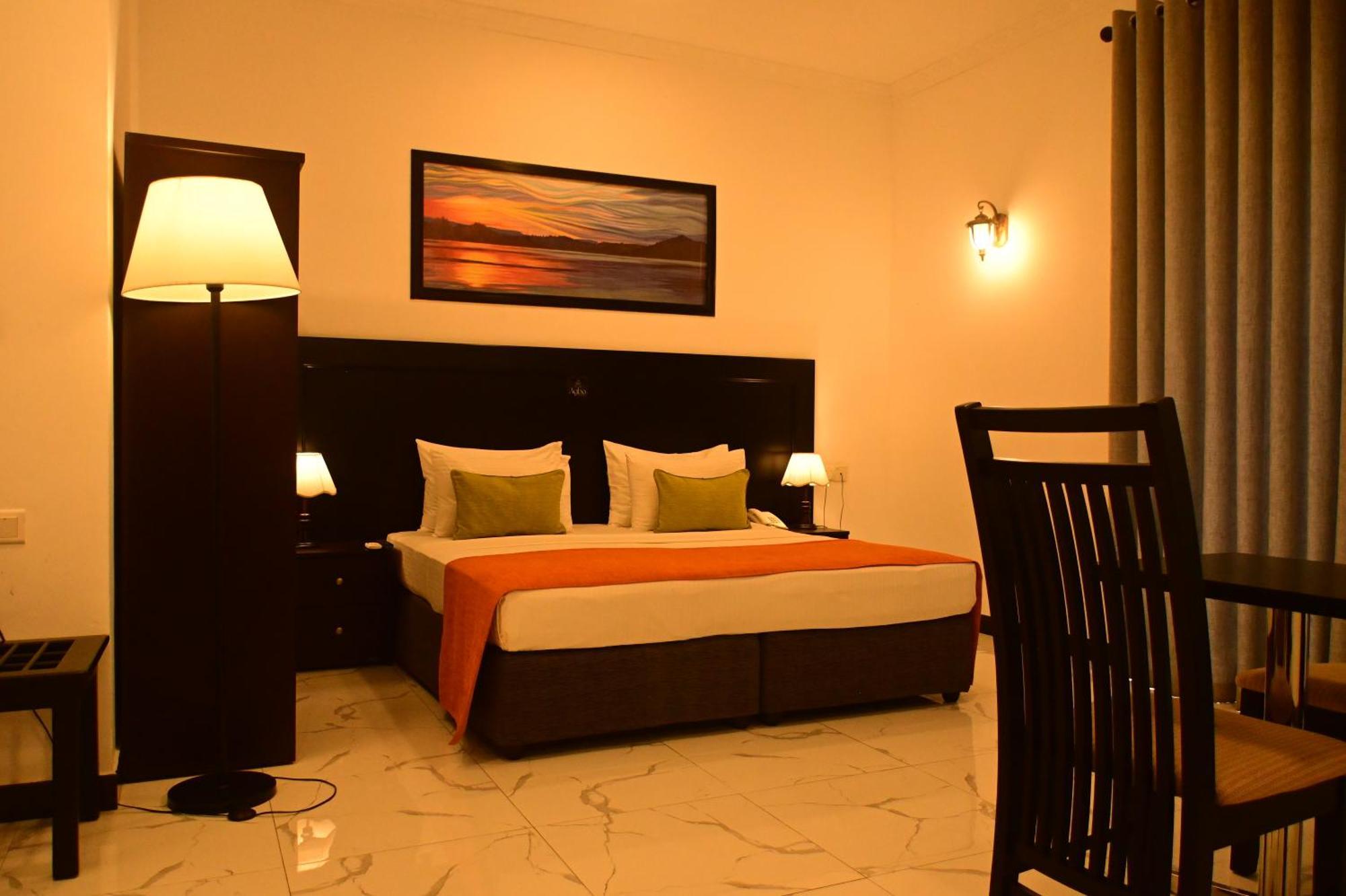 Agbo Hotel Polonnâruvâ Extérieur photo